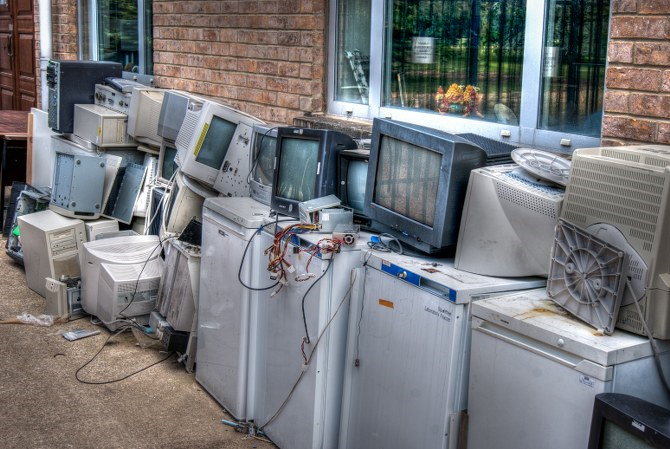 e-waste removal