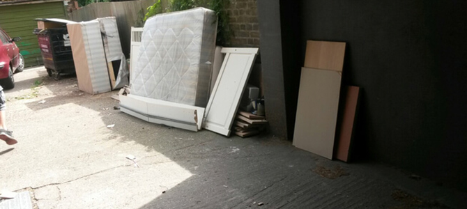 Roehampton skip permit SW15 x4